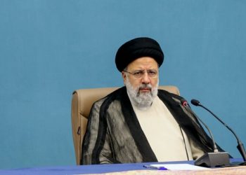 باید از جامعه نخبگان به‌عنوان اتاق فکر استفاده کرد/ مردم انتظار حل مسأله دارند